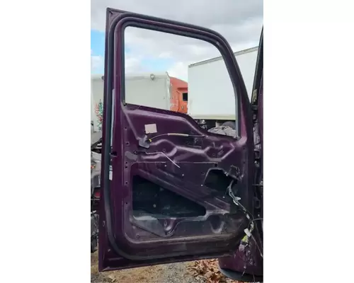 Kenworth T680 Door Assembly, Front