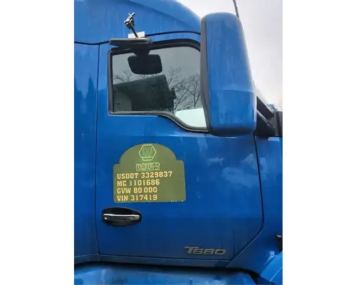 Kenworth T680 Door Assembly, Front