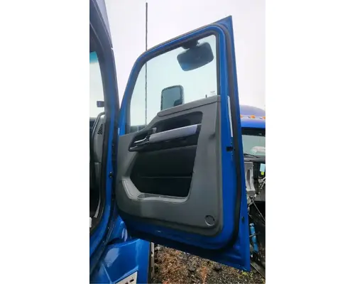Kenworth T680 Door Assembly, Front