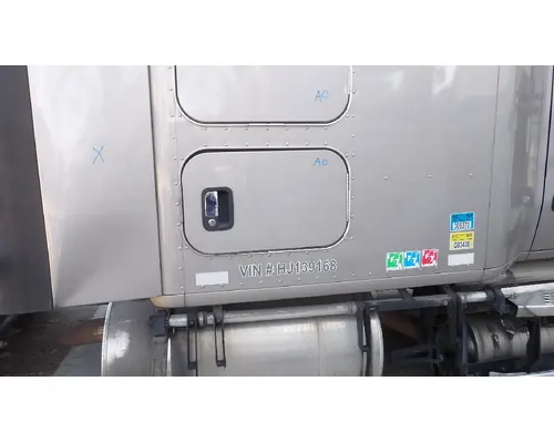 Running Board KENWORTH T680 LKQ Thompson Motors - Wykoff