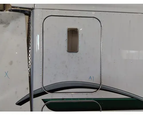 Running Board KENWORTH T680 LKQ Thompson Motors - Wykoff