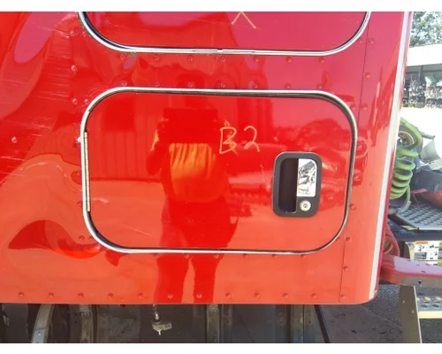Running Board KENWORTH T680 LKQ Thompson Motors - Wykoff