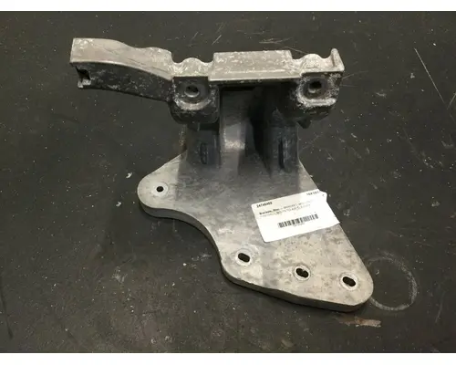 Kenworth T680 Engine Brackets, Misc.