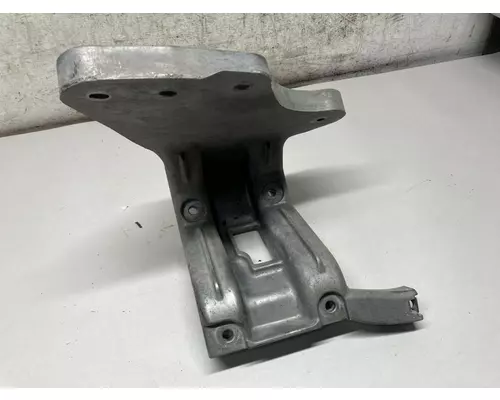 Kenworth T680 Engine Brackets, Misc.