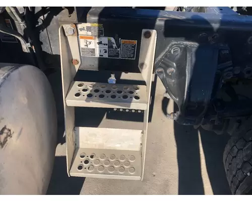 Kenworth T680 Engine Brackets, Misc.