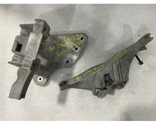 Kenworth T680 Engine Brackets, Misc.