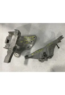 Kenworth T680 Engine Brackets, Misc.