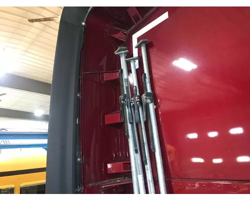 Kenworth T680 Fairing (Side)