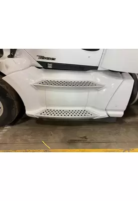 Kenworth T680 Fairing (Side)