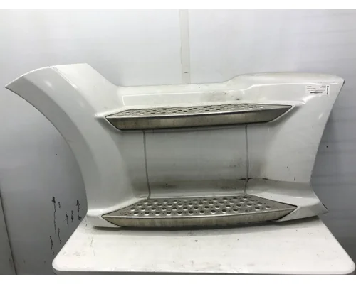 Kenworth T680 Fairing (Side)