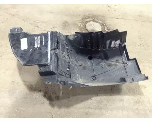 Kenworth T680 Fender, Inner