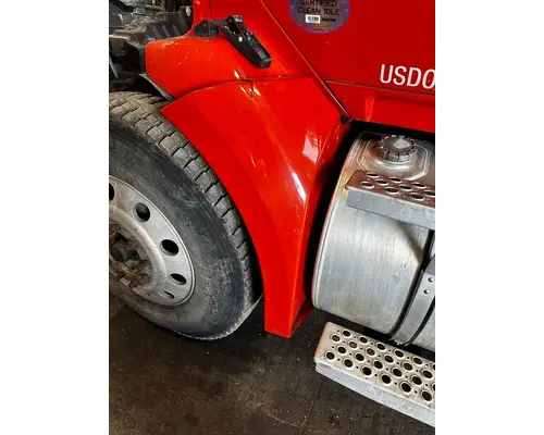 Fender Extension KENWORTH T680 Dutchers Inc   Heavy Truck Div  Ny
