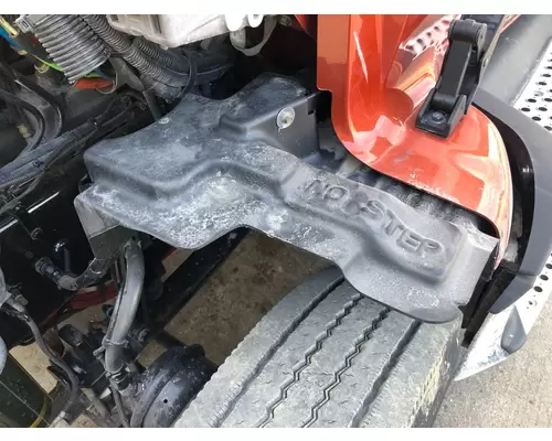 Kenworth T680 Fender