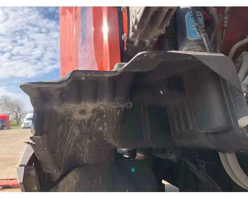 Kenworth T680 Fender