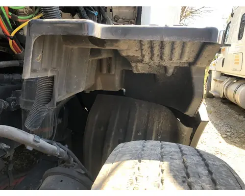 Kenworth T680 Fender