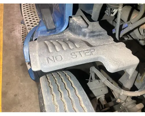 Kenworth T680 Fender