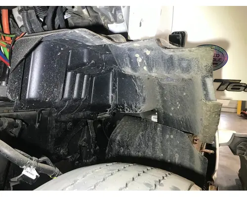 Kenworth T680 Fender