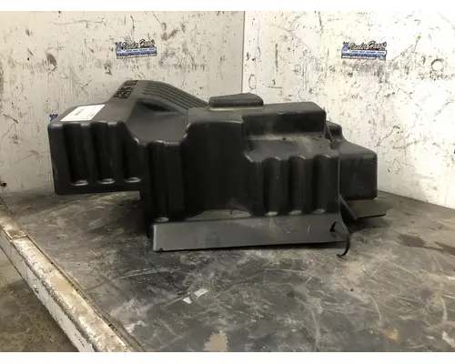 Kenworth T680 Fender