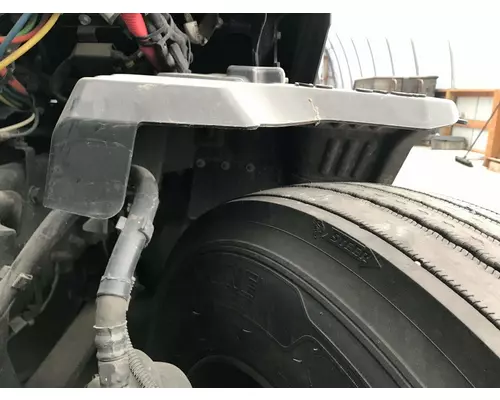 Kenworth T680 Fender