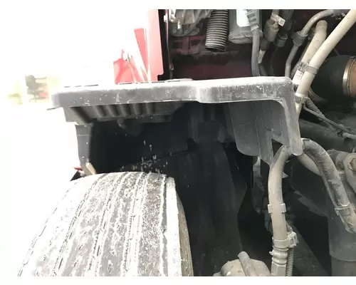 Kenworth T680 Fender
