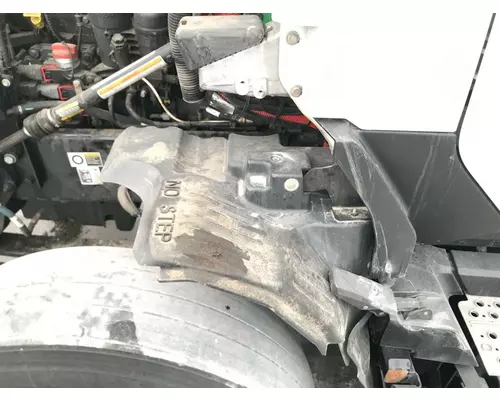 Kenworth T680 Fender