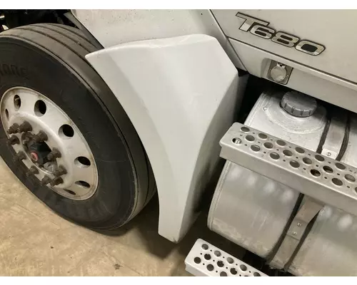 Kenworth T680 Fender