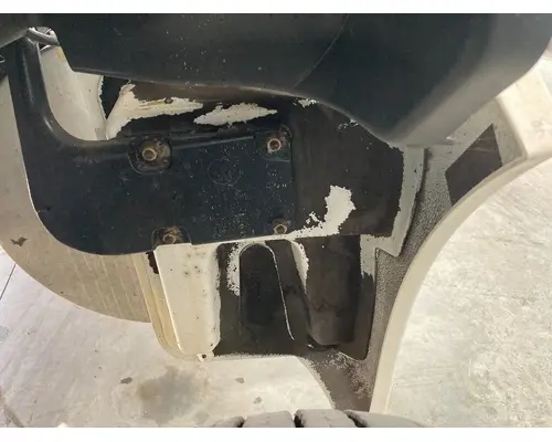 Kenworth T680 Fender