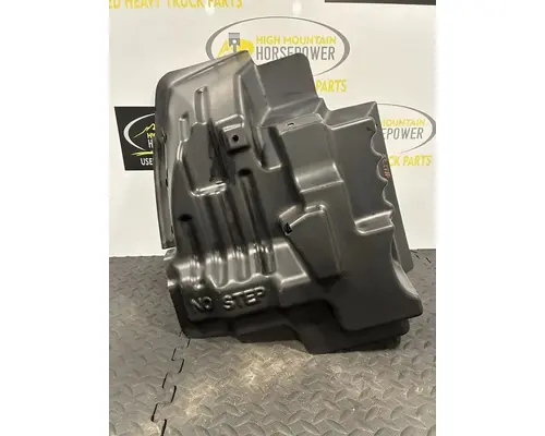 Fender KENWORTH T680 High Mountain Horsepower