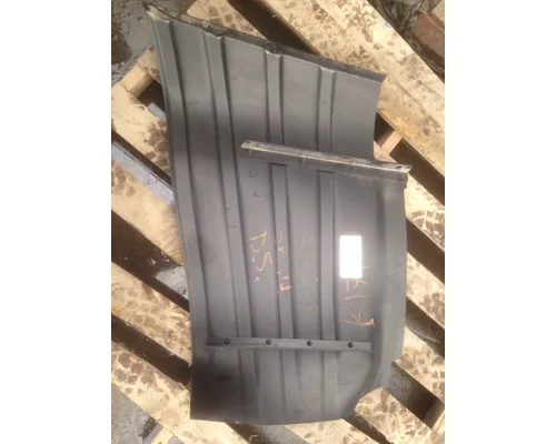 Fender KENWORTH T680 Payless Truck Parts