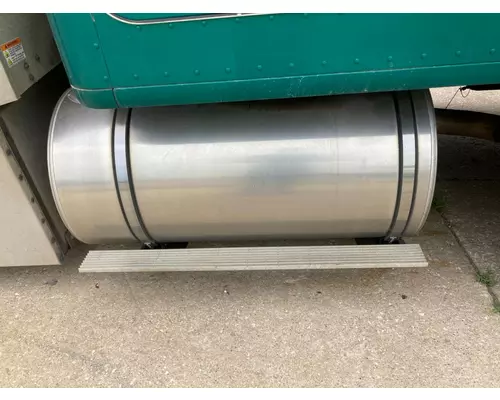 Kenworth T680 Fuel Tank Strap