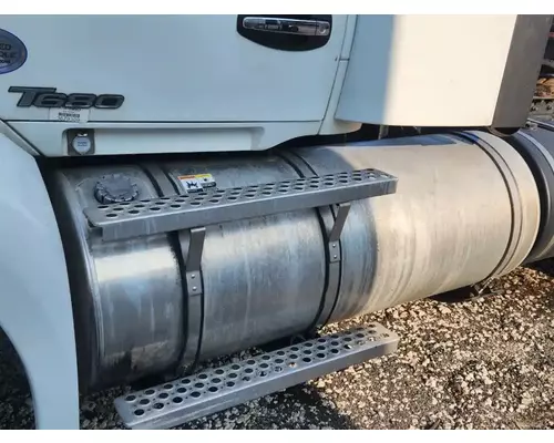 Kenworth T680 Fuel Tank