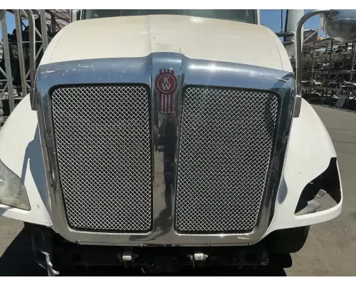 Grille Kenworth T680 Garabedian Equipment Company