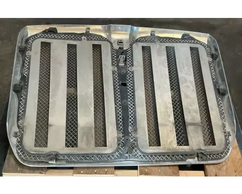 Kenworth T680 Grille