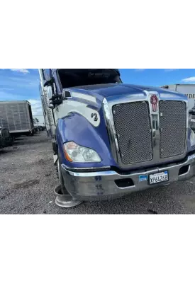 Kenworth T680 Grille