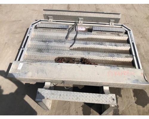 Kenworth T680 Headache Rack (Cab Protector)