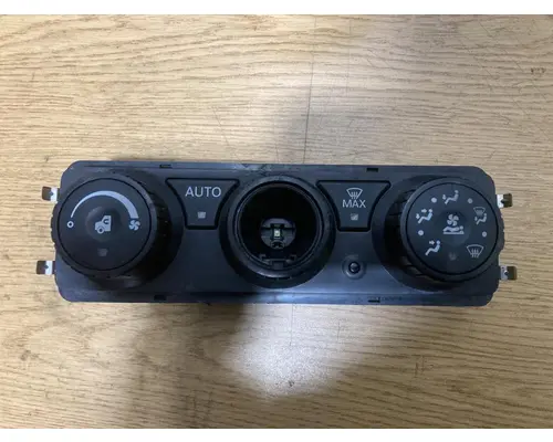 Kenworth T680 Heater & AC Temperature Control