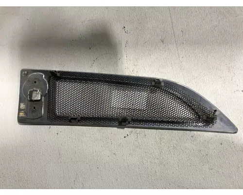 Kenworth T680 Hood Side Vent