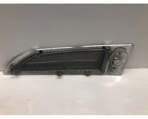Kenworth T680 Hood Side Vent