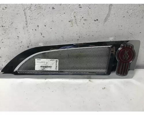 Kenworth T680 Hood Side Vent