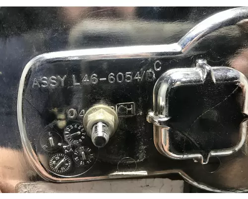 Kenworth T680 Hood Side Vent