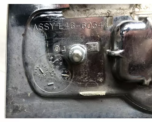 Kenworth T680 Hood Side Vent