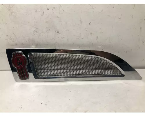 Kenworth T680 Hood Side Vent