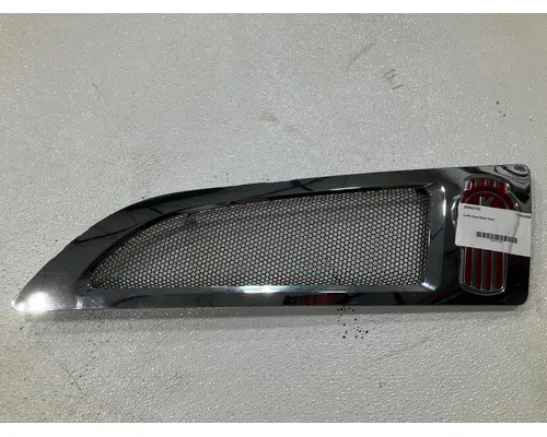 Kenworth T680 Hood Side Vent