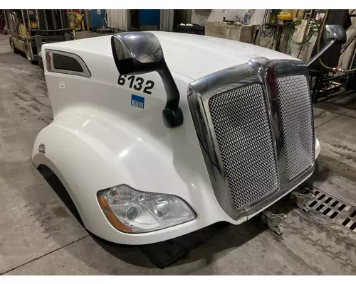 Kenworth T680 Hood