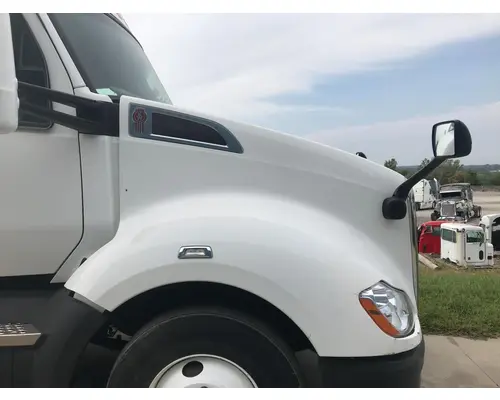 Kenworth T680 Hood