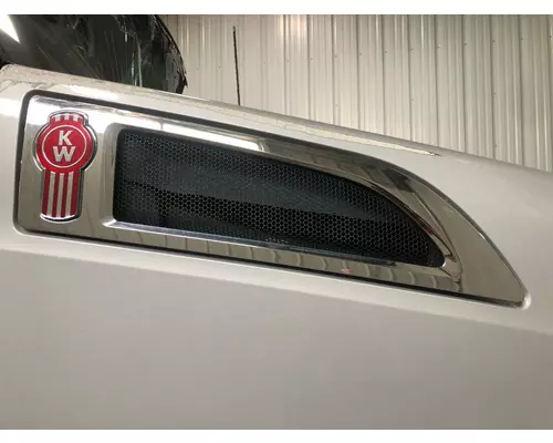 Kenworth T680 Hood