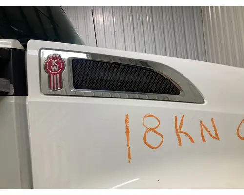 Kenworth T680 Hood
