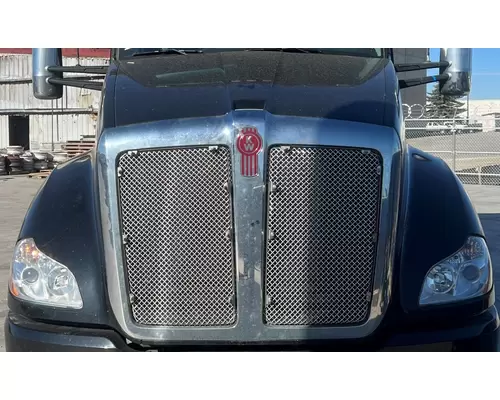 Hood KENWORTH T680 High Mountain Horsepower