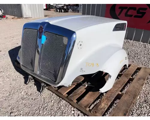 Kenworth T680 Hood