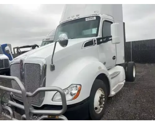 Kenworth T680 Hood